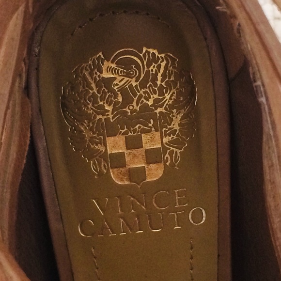 VINCE CAMUTO Leather Strap Shoes - Picture 8 of 15
